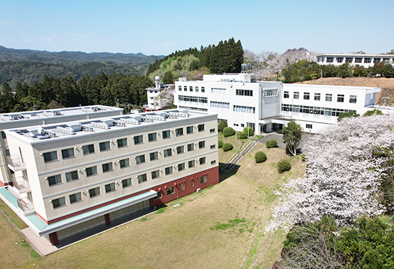 日南学園高等学校　宮崎穎学館